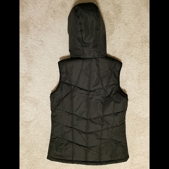 New Balance Puffer Quilt Tech Vest - Picture 7 of 10